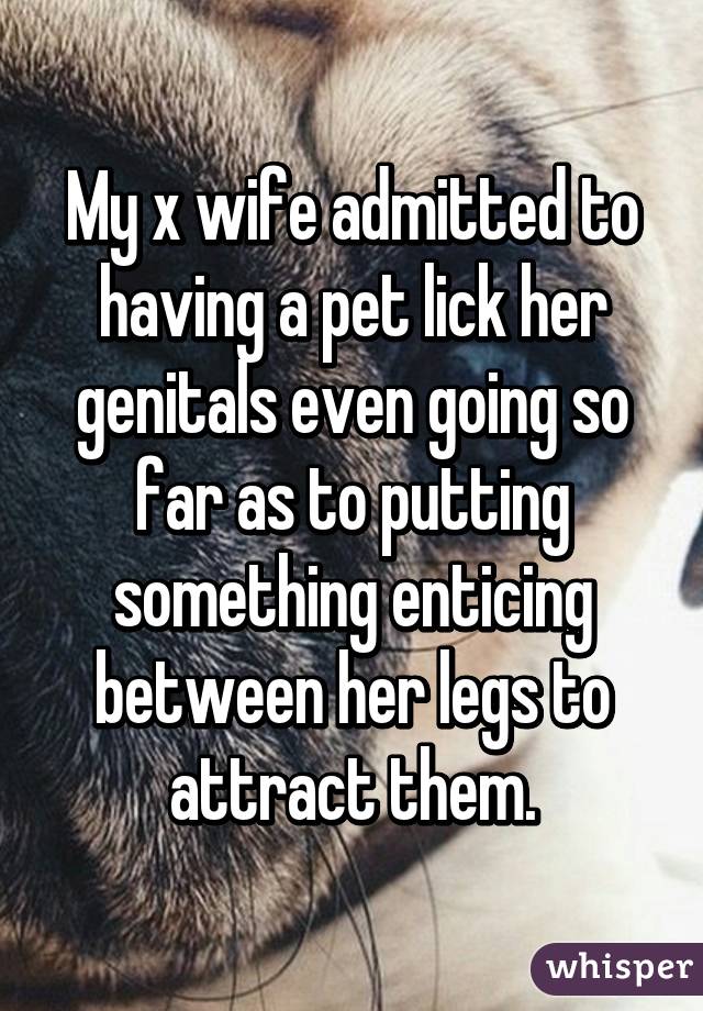 Lick between her legs