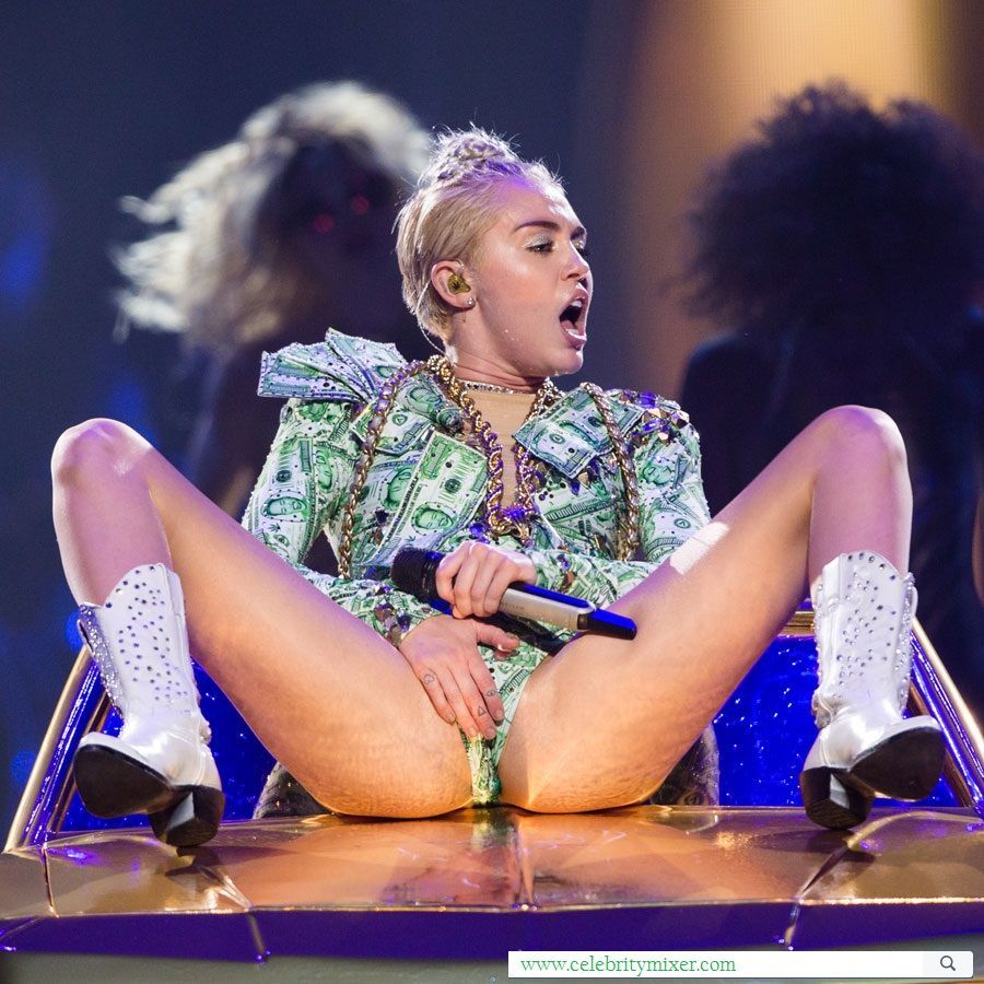 Miley Cyrus Upskirt Uncensored Nsfw
