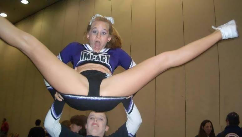 real cheerleader voyeur pics