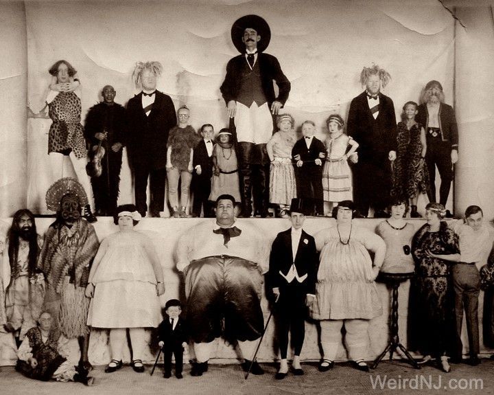 best of Midgets s Circus 1800