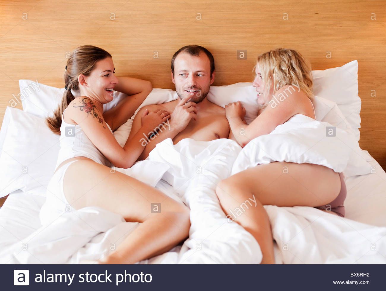 Amateur bed lesbian