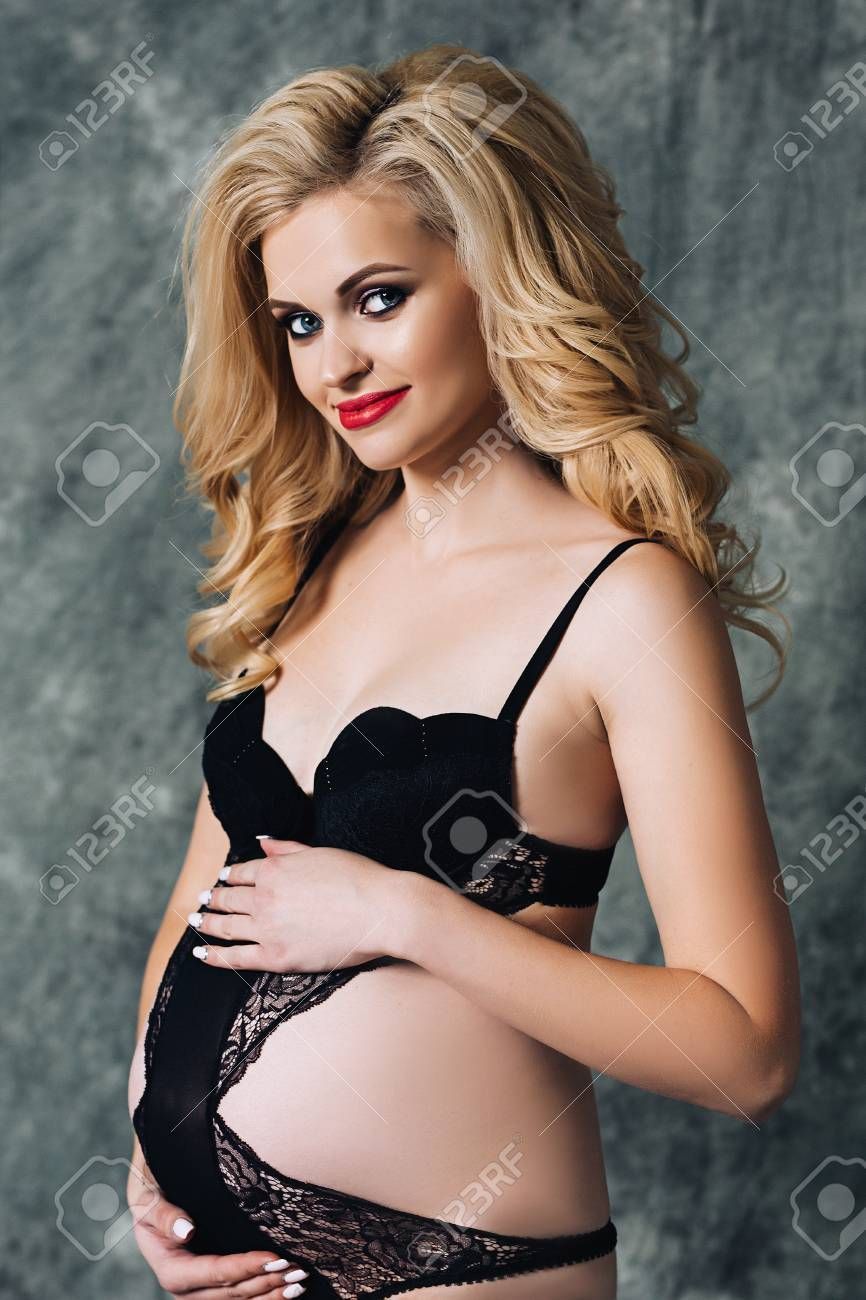Pregnant erotica images 