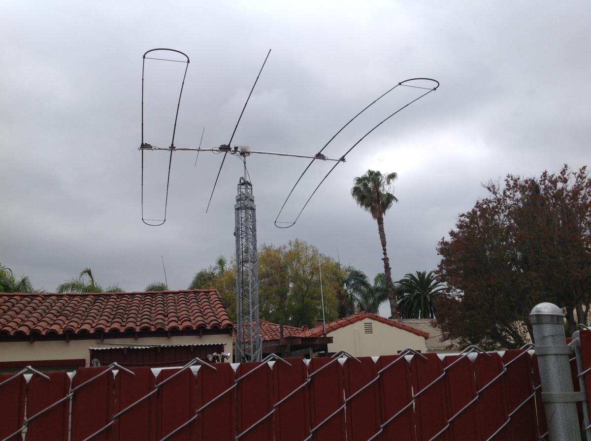 Amateur antenna toower image